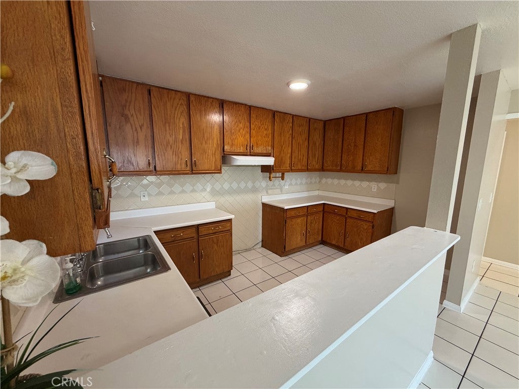 2115 E 130th