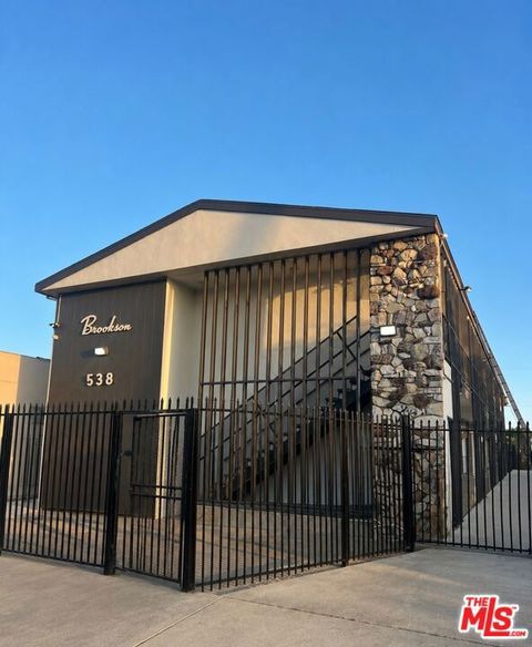Photo of 538 W 82nd Street, Los Angeles, CA 90044 (MLS # 26835109)