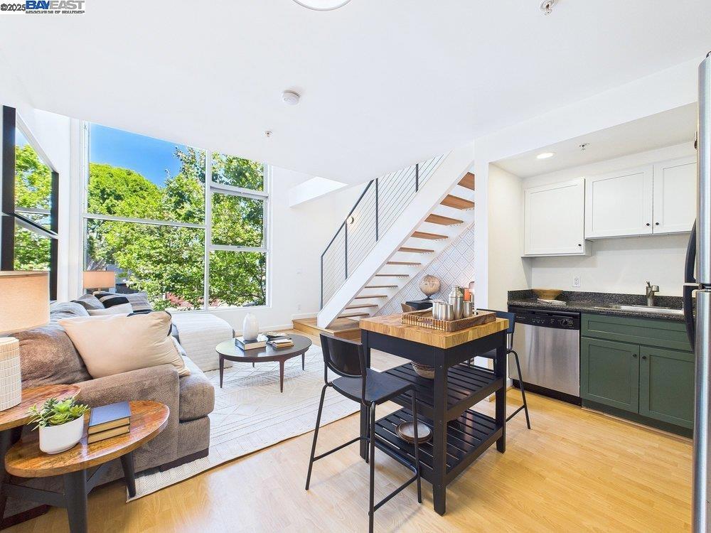 MOSSWOOD - Residential Lease