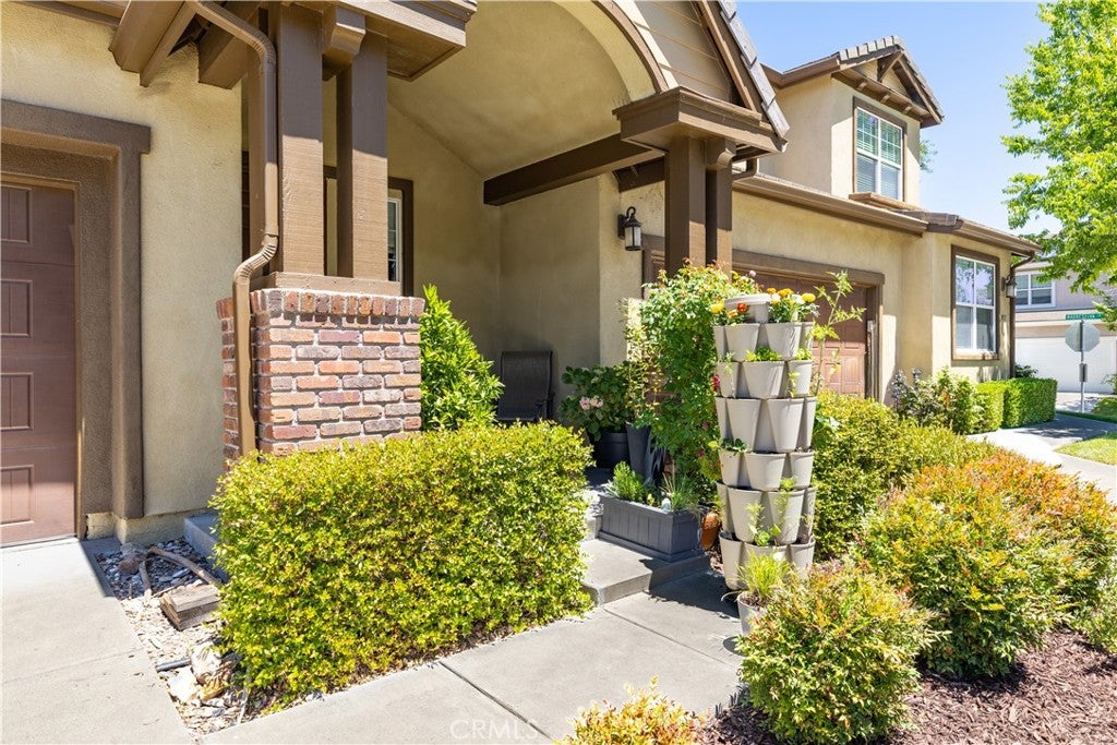 9135 Arbol Del Rosal Way