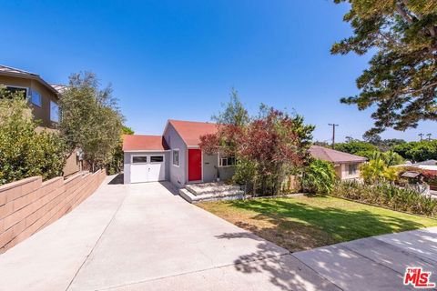 Photo of 3023 Prospect Avenue, Santa Monica, CA 90405 (MLS # 26647683)