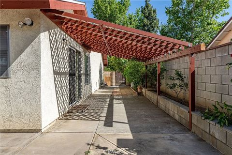 Tiny photo for 11261 Wayfield Road, Riverside, CA 92505 (MLS # IG26083883)