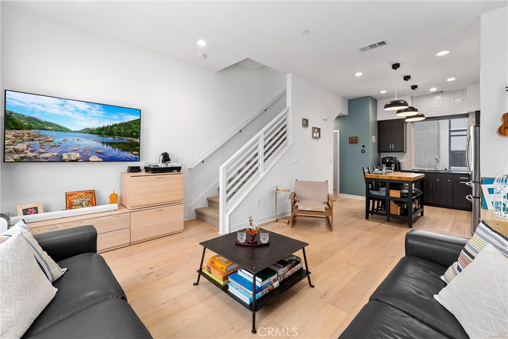 206 Alamo Court