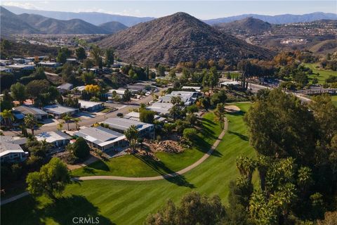 22958 Skylink Canyon Lake CA 92587