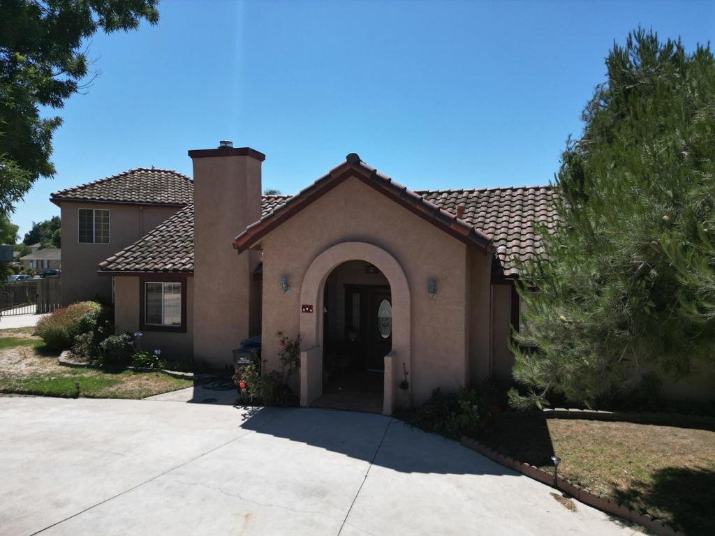 Welcome to this spacious 3-bedroom, 3-bathroom home located in charming King City. RV parking potential on this generous 9,000 sq ft + city lot plenty of parking in either of your driveways. This 2,800+ sq. ft. home has a bonus Loft/flexspace that can be used as a makeshift 4th bedroom or exercise room! The kitchen has plenty of prep space and room at the island bar, home has salt water softener included. Beautiful tile flooring throughout, providing durability and style. Enjoy cozy evenings by the fireplace in the living room with vaulted ceilings and open concept to kitchen. All 3 bedrooms are conveniently located on the ground floor, master features walk-in closet for added storage. Backyard has all the space you need for your pets, lined with fruit bearing trees. Call to make an appointment to view your future home!