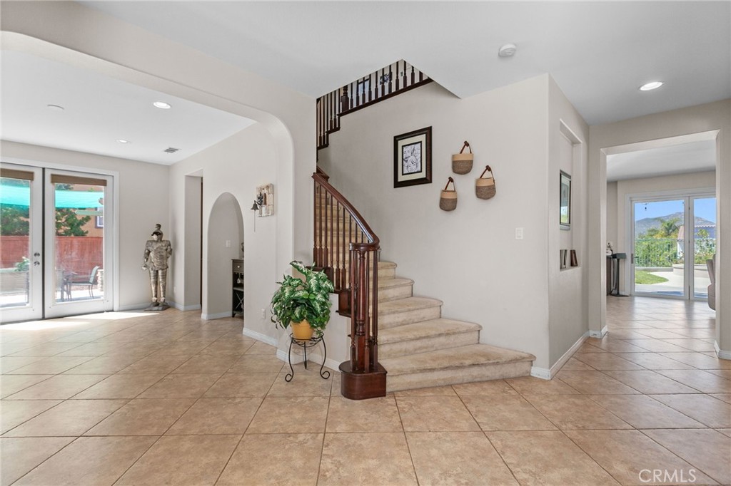 610 Ridgemont Circle