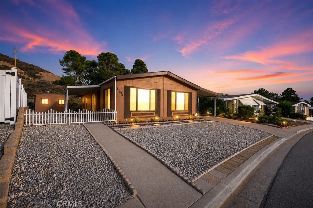 10574 Chisholm Trail