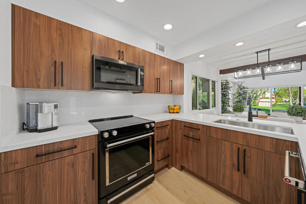 Mission Hills Country Club - Residential Lease