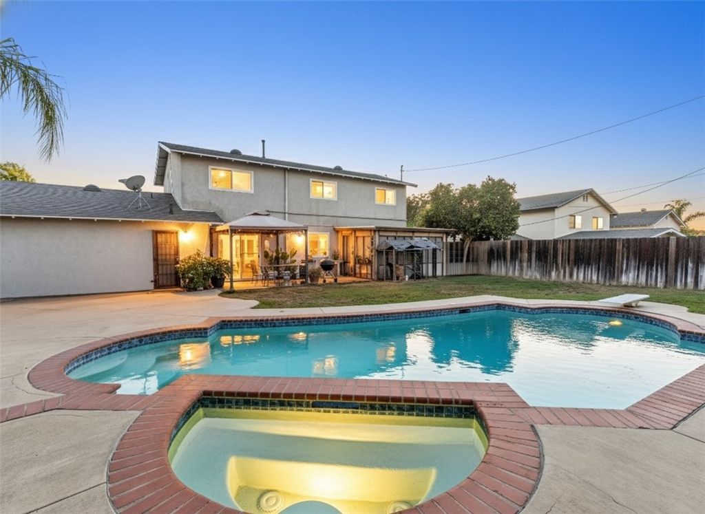 Photo of 714 Appleton Road Rd, Simi Valley, CA 93065 (MLS # SR25233425)