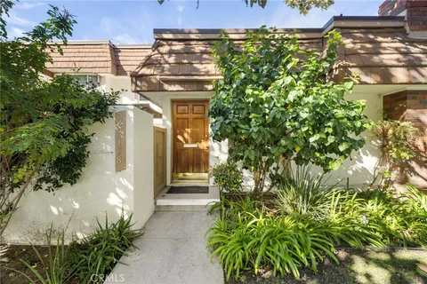 22158 James Alan Circle, Chatsworth, CA 91311 - MLS#: SR26048664