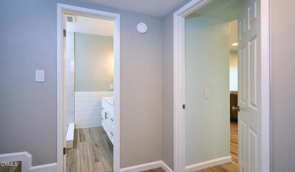 Ventura, California 93001, United States, 2 Bedrooms Bedrooms, ,3 BathroomsBathrooms,Residential,Active,212245