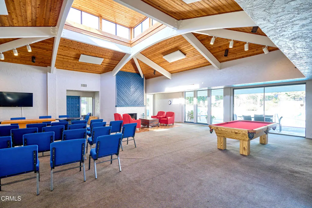 Ventura, California 93001, United States, 2 Bedrooms Bedrooms, ,3 BathroomsBathrooms,Residential,Active,212245