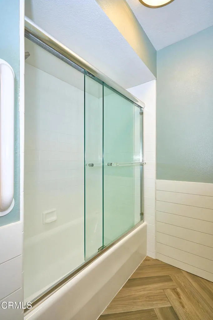 Ventura, California 93001, United States, 2 Bedrooms Bedrooms, ,3 BathroomsBathrooms,Residential,Active,212245