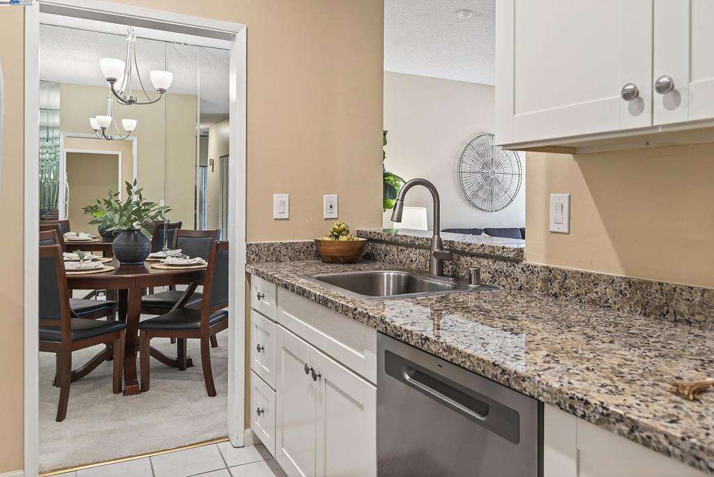 39975 Cedar Blvd 334