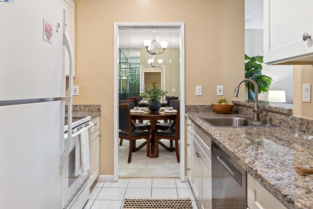 39975 Cedar Blvd 334