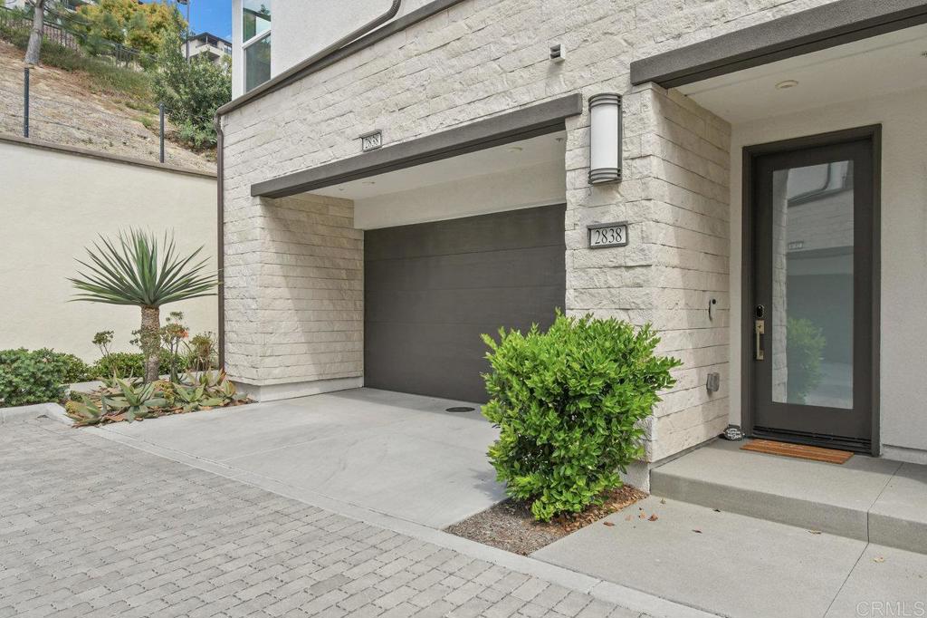 2838 Avella Circle