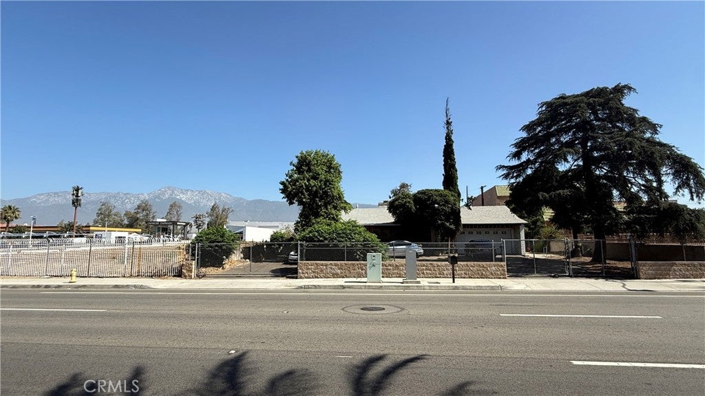 14596 Foothill