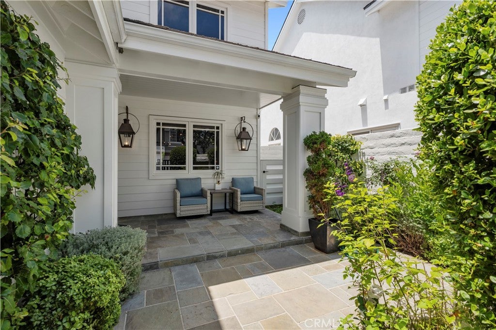 2541 Point Del Mar