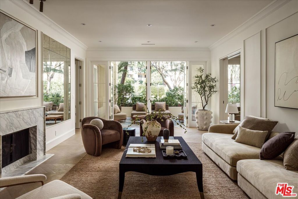 Photo of 10122 Empyrean Way #102, Los Angeles, CA 90067 (MLS # 25593823)