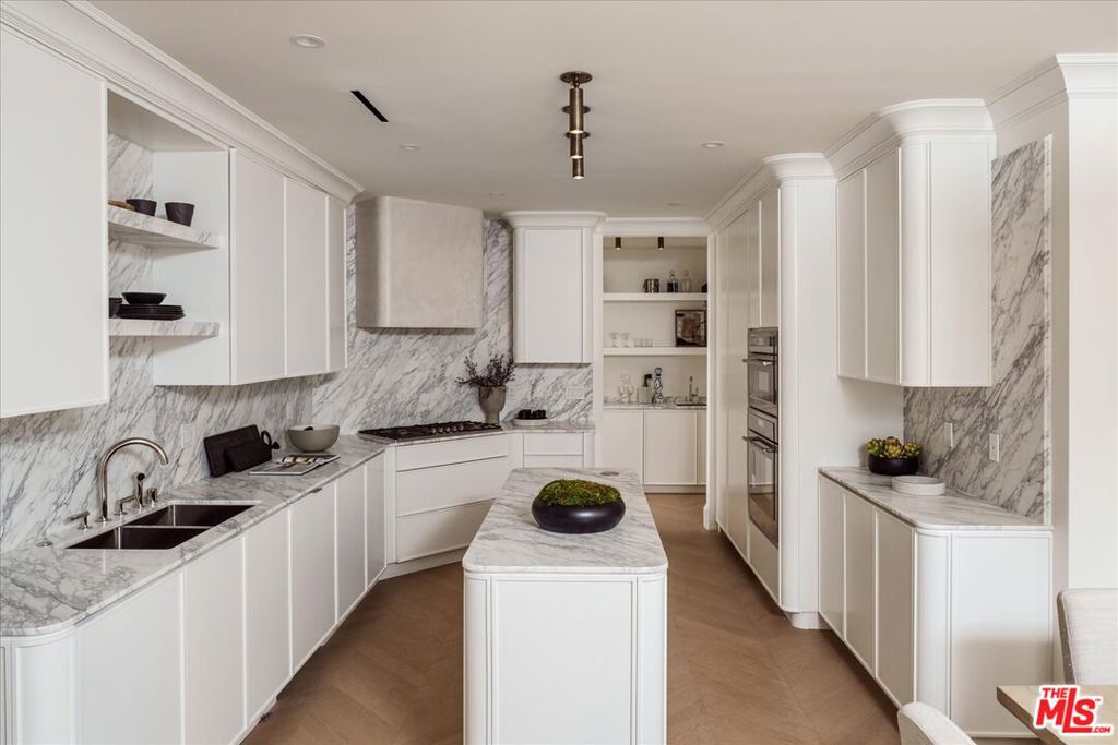 10122 Empyrean Way 102