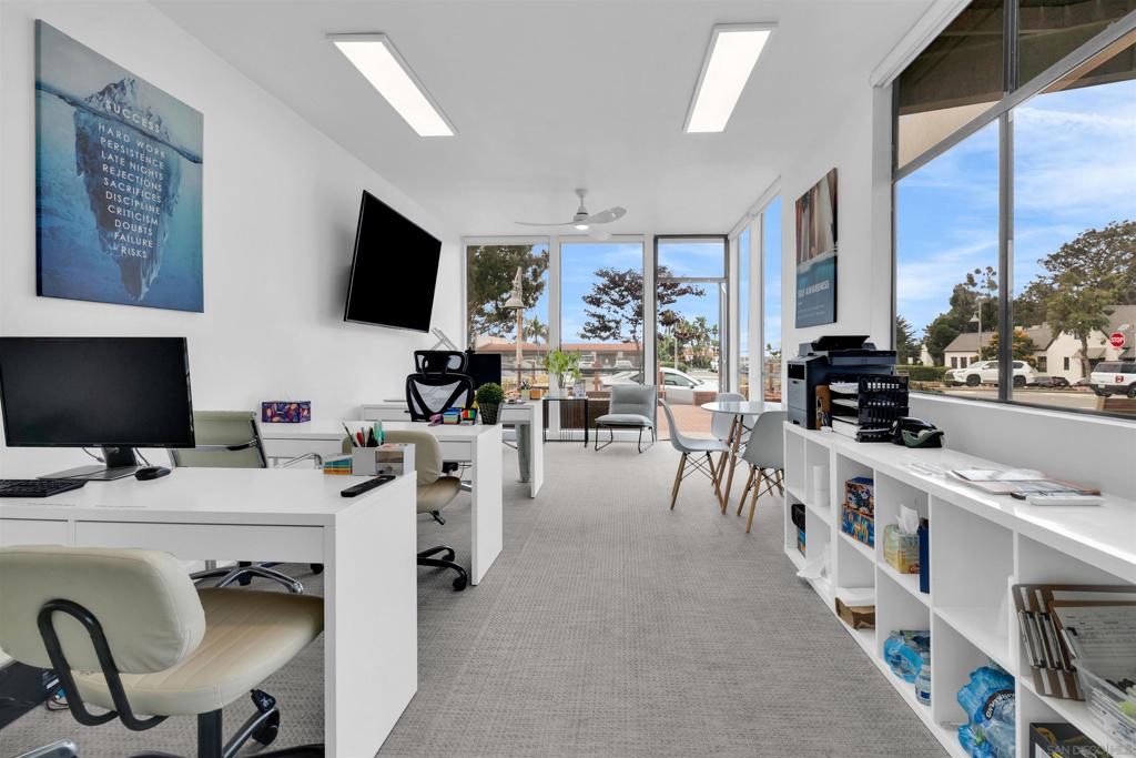 1237 Camino Del Mar Suite A