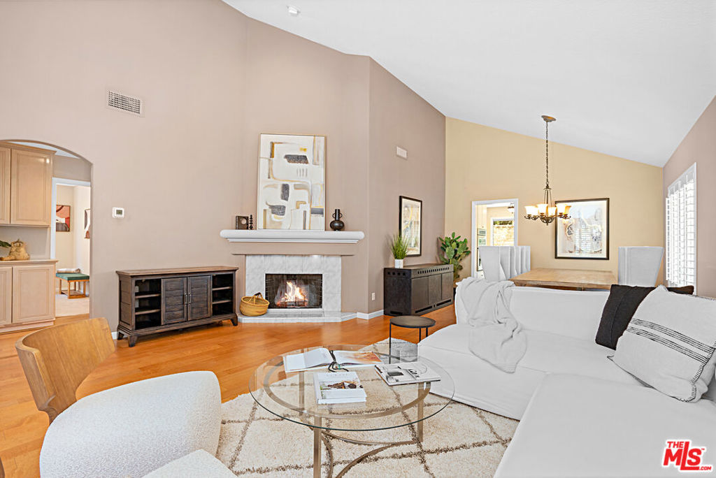 1668 Fox Springs Circle