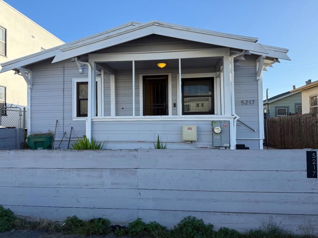 Photo of 5217 Bancroft Avenue, Oakland, CA 94601 (MLS # ML82026833)
