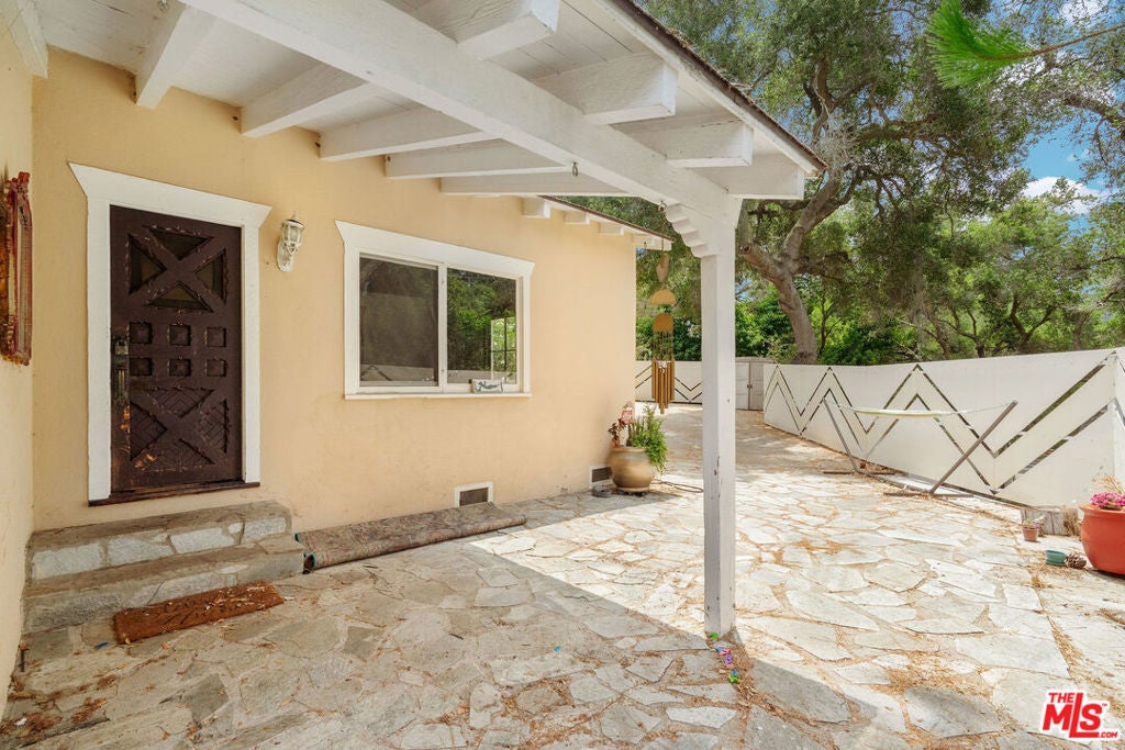 360 N Topanga Canyon Boulevard