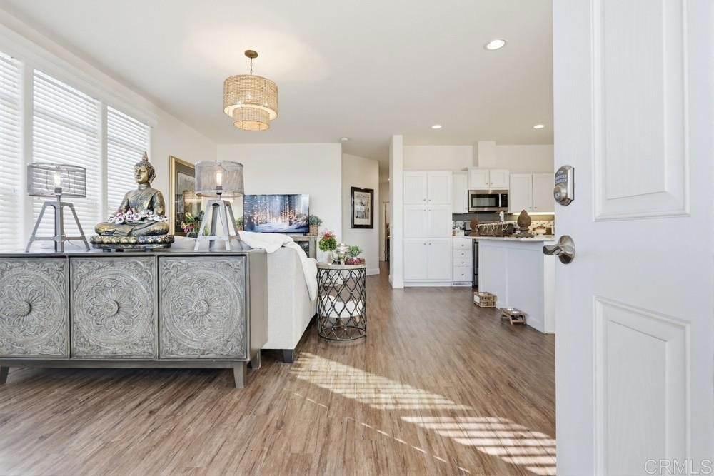 200 N El Camino Real 386