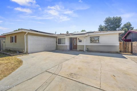 Photo of 45014 17th Street W, Lancaster, CA 93534 (MLS # 226002286)
