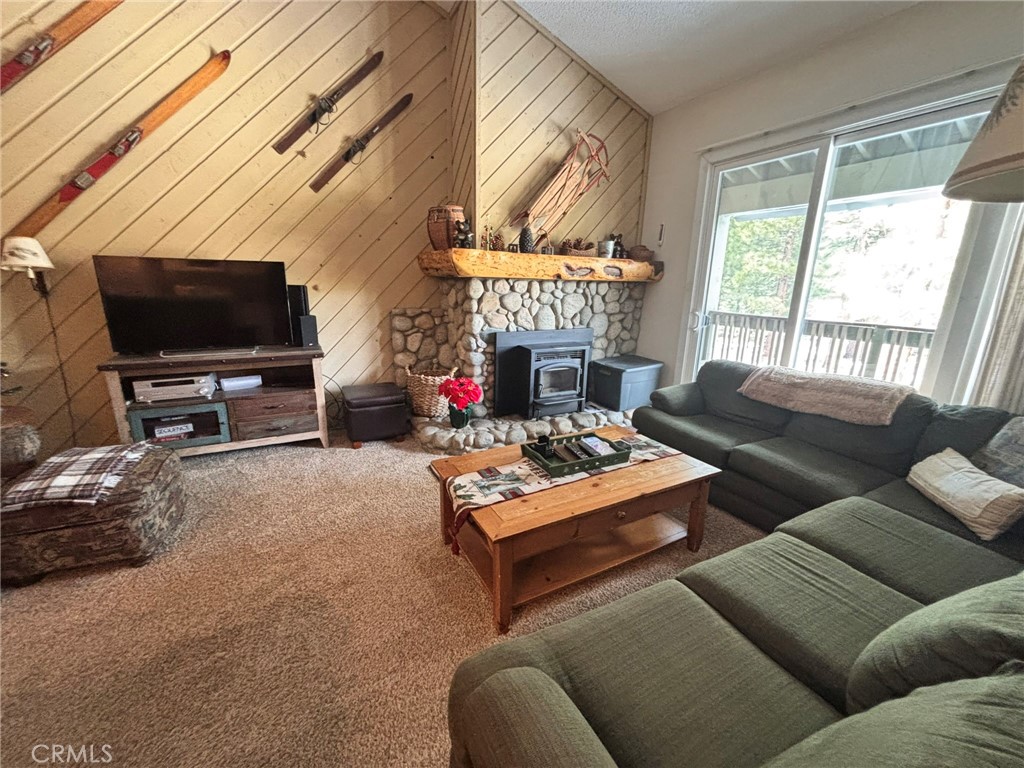 261 Lakeview Boulevard 54