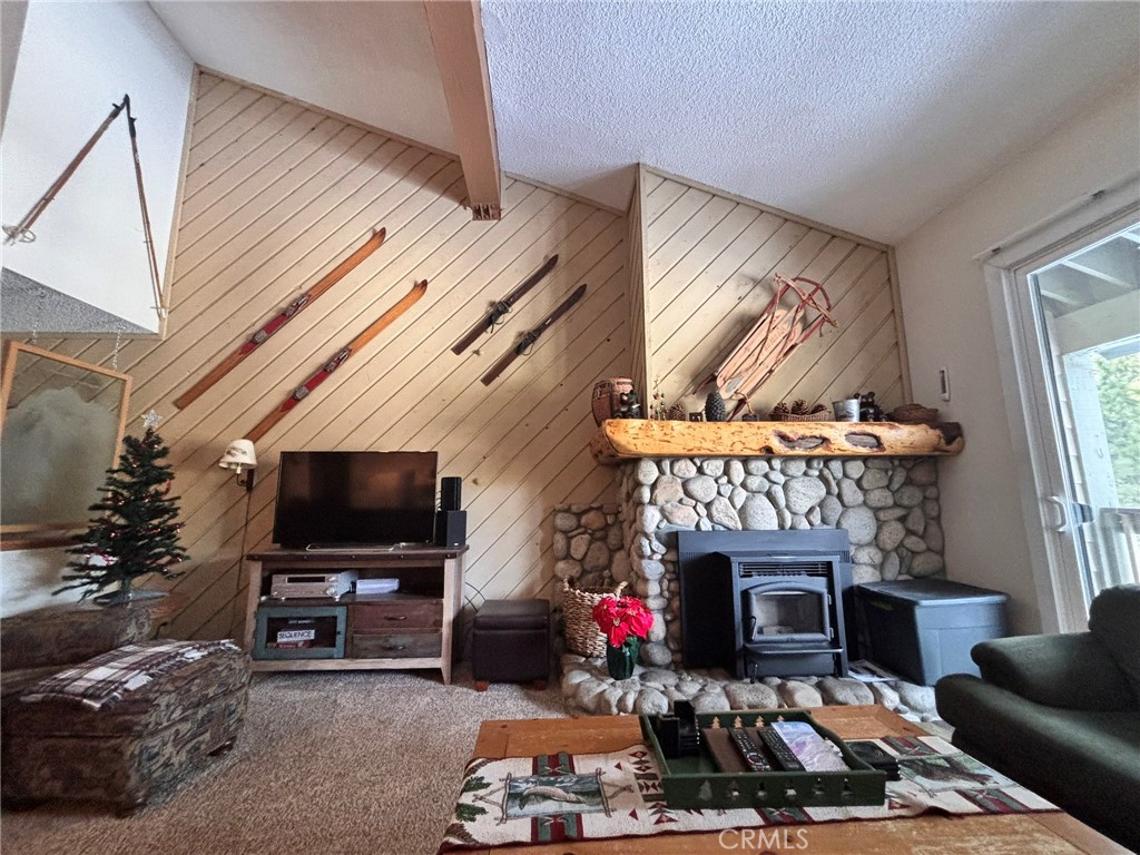 261 Lakeview Boulevard 54