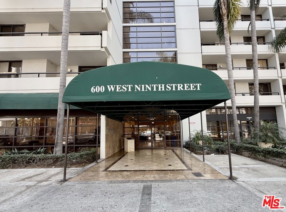 600 W 9th Street 814