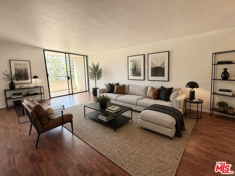 600 W 9th Street