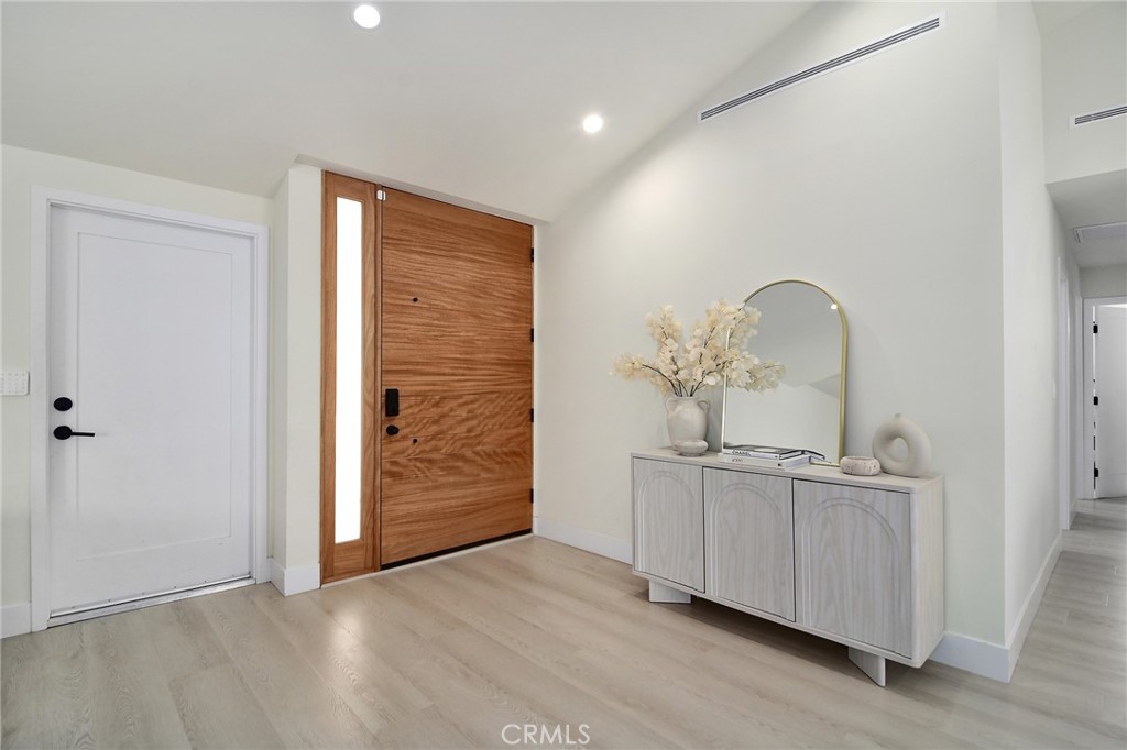 10947 Lurline Avenue