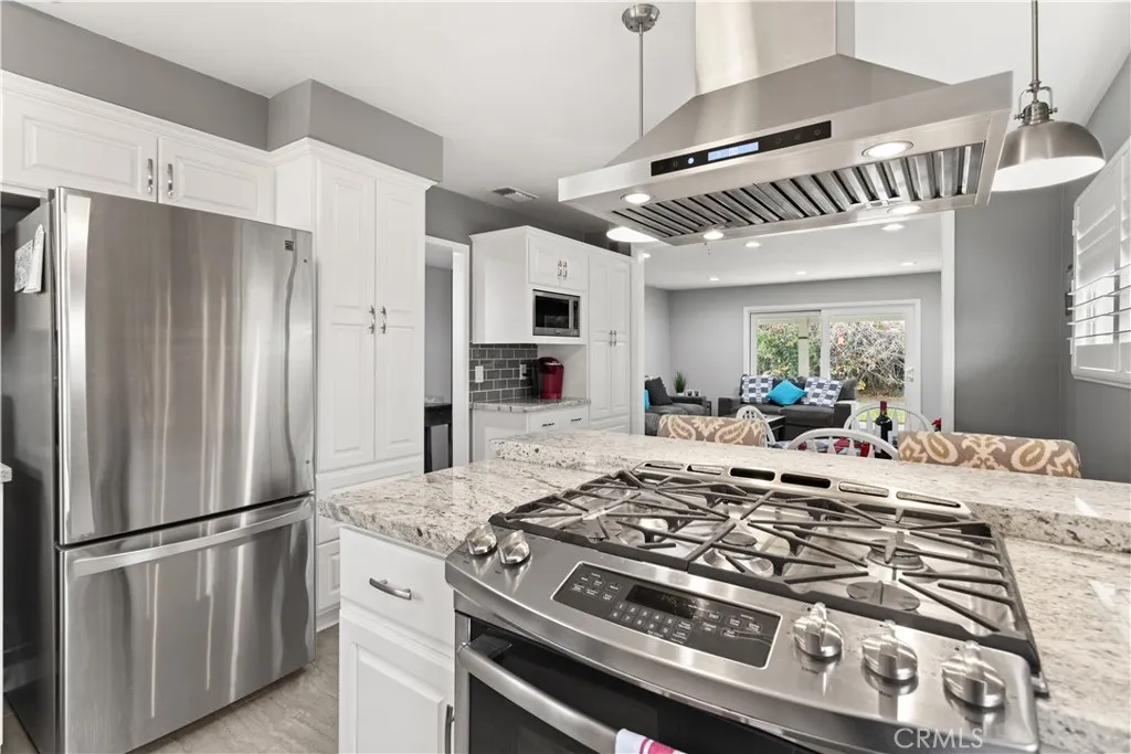 Rowland Heights, California 91748, United States, 4 Bedrooms Bedrooms, ,2 BathroomsBathrooms,Residential,Active,197540