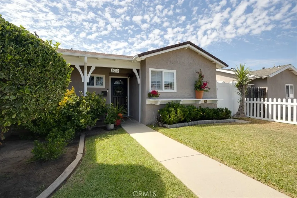 Rowland Heights, California 91748, United States, 4 Bedrooms Bedrooms, ,2 BathroomsBathrooms,Residential,Active,197540