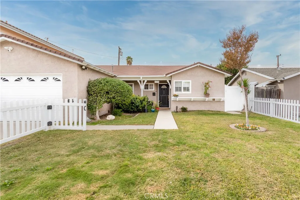 Rowland Heights, California 91748, United States, 4 Bedrooms Bedrooms, ,2 BathroomsBathrooms,Residential,Active,197540