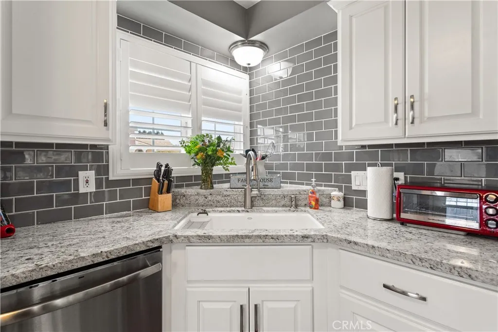 Rowland Heights, California 91748, United States, 4 Bedrooms Bedrooms, ,2 BathroomsBathrooms,Residential,Active,197540