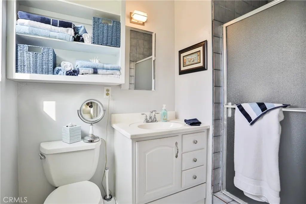 Rowland Heights, California 91748, United States, 4 Bedrooms Bedrooms, ,2 BathroomsBathrooms,Residential,Active,197540