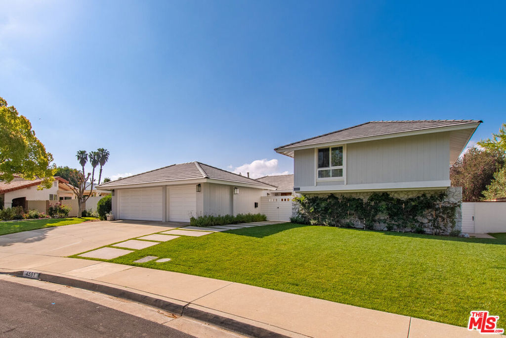 Welcome to this stunning 4-bedroom, 3-bathroom home located in the highly desirable First Neighborhood community. Recently remodeled, this residence blends modern elegance with everyday comfort. The chef's kitchen is a true standout, featuring a Thermador Professional 6-burner range, pot filler, built-in microwave, additional steam oven, wine cooler, quartz countertops, and an expansive center island ideal for cooking and entertaining alike. Additional highlights include hardwood floors throughout and a recently updated pool and spa, perfect for enjoying warm Southern California days with friends and family. Situated close to local restaurants, coffee shops, boutiques, and scenic hiking trails, this home offers both luxury living and unmatched convenience. Don't miss the opportunity to make this exceptional property your own!