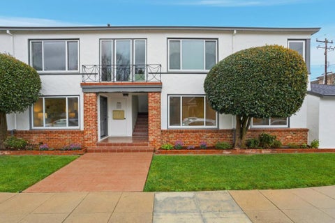 Photo of 200 Anita Road #4, Burlingame, CA 94010 (MLS # ML82062954)