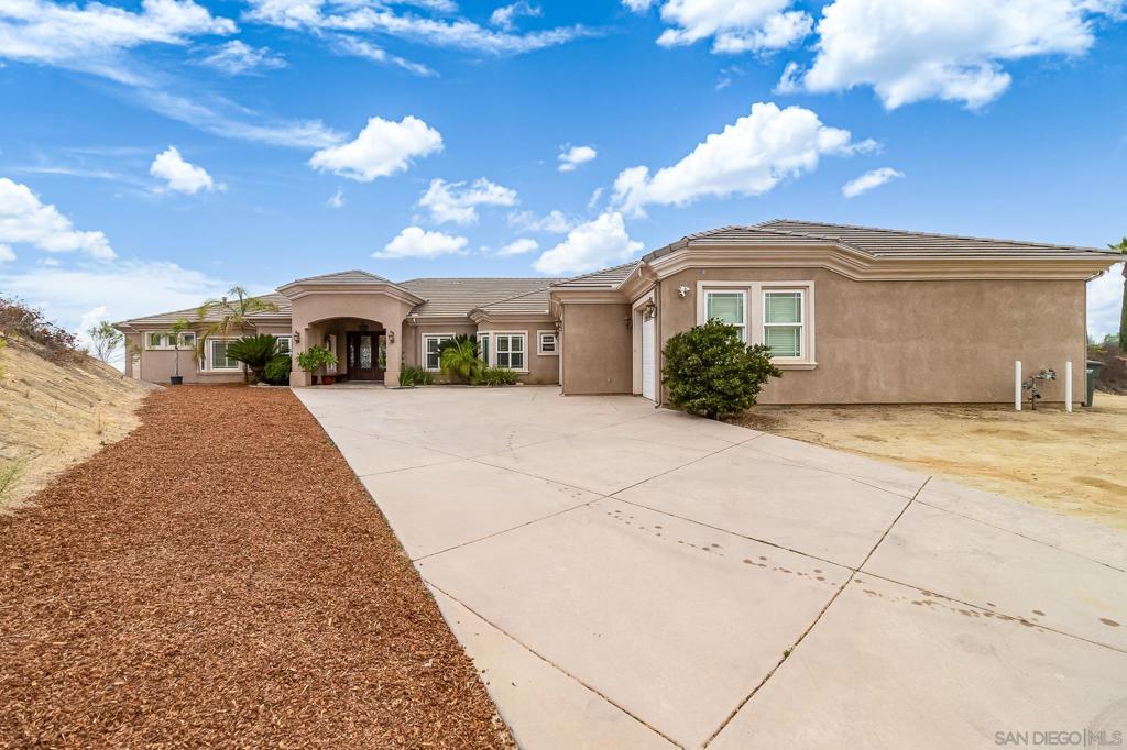 1475 Tina Ct