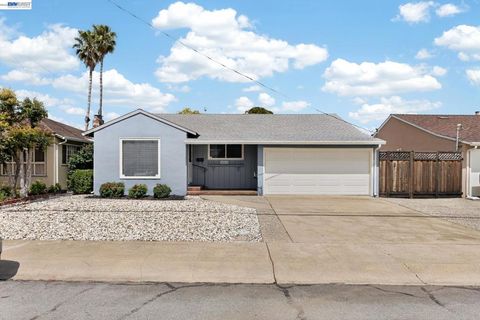 Photo of 14562 Juniper St ST, San Leandro, CA 94579 (MLS # 41136684)