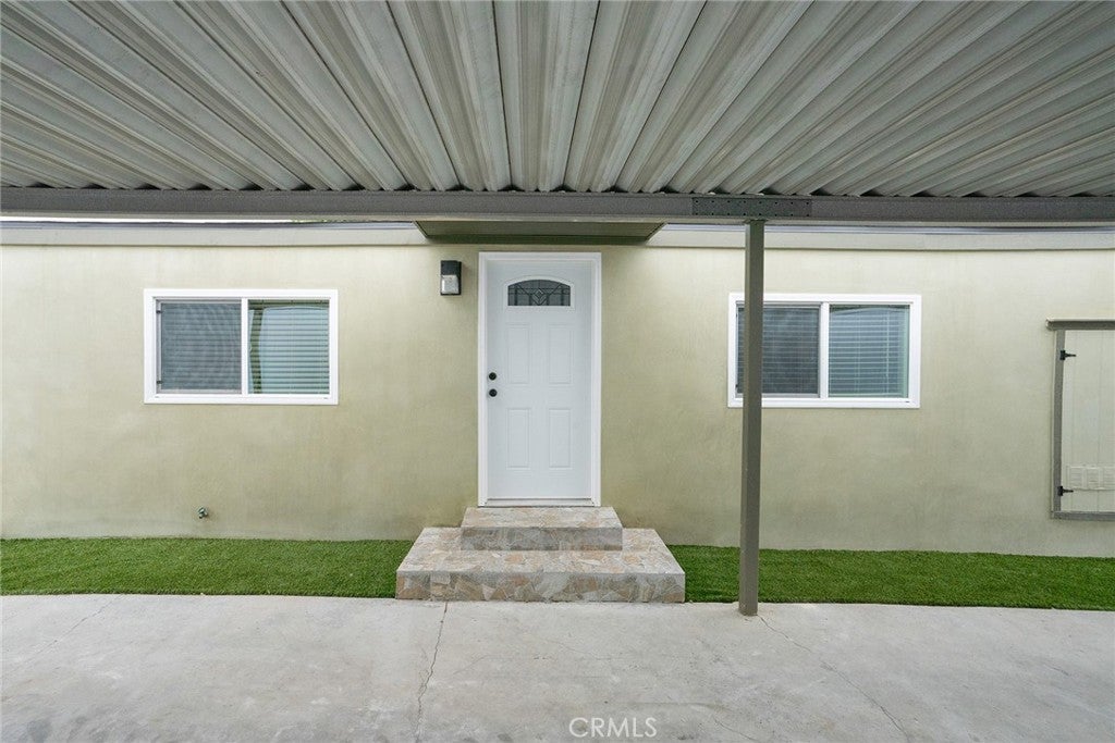 212 Las Brisas Circle