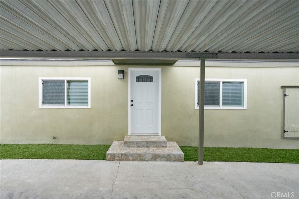 212 Las Brisas Circle