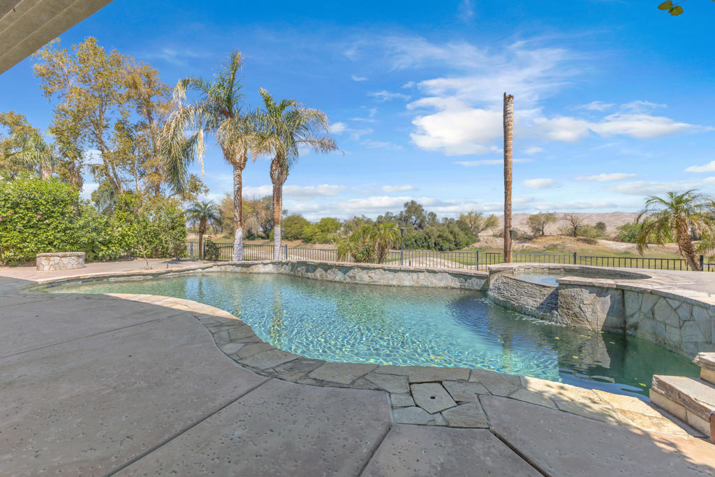 Mira Vista - Residential Lease