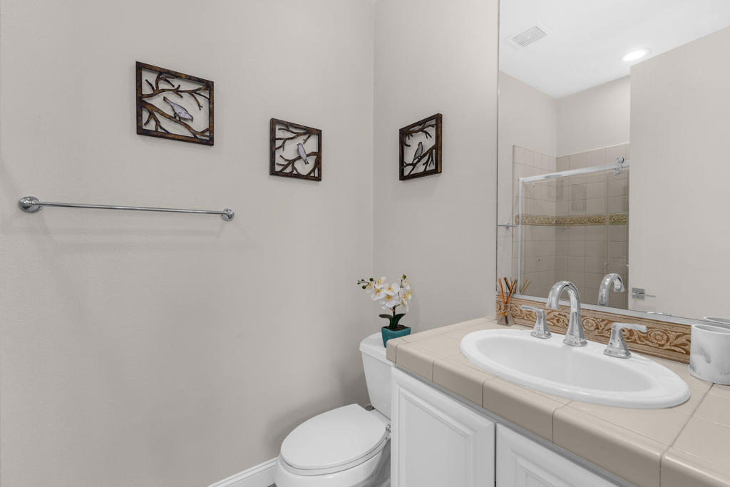 Mira Vista - Residential Lease