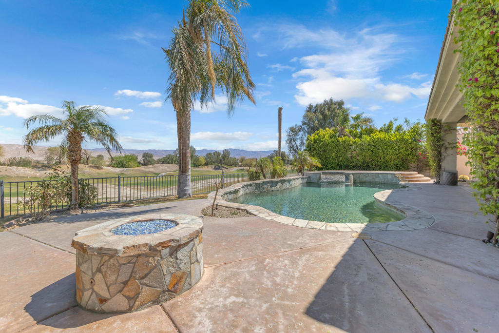 Mira Vista - Residential Lease