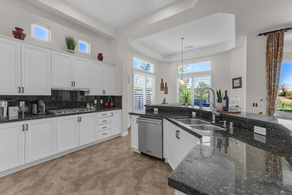 Mira Vista - Residential Lease